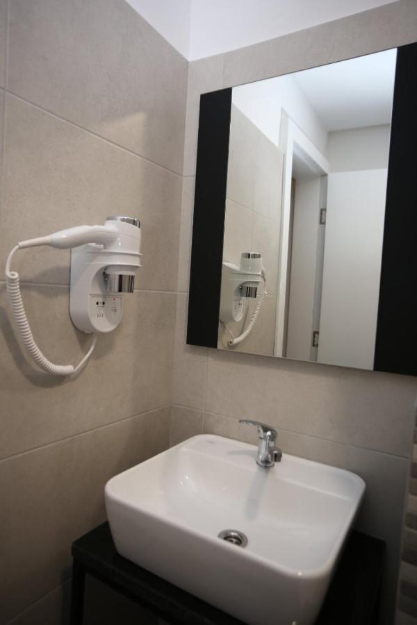 Apartments Artee Free Garage Parking Сараєво Екстер'єр фото